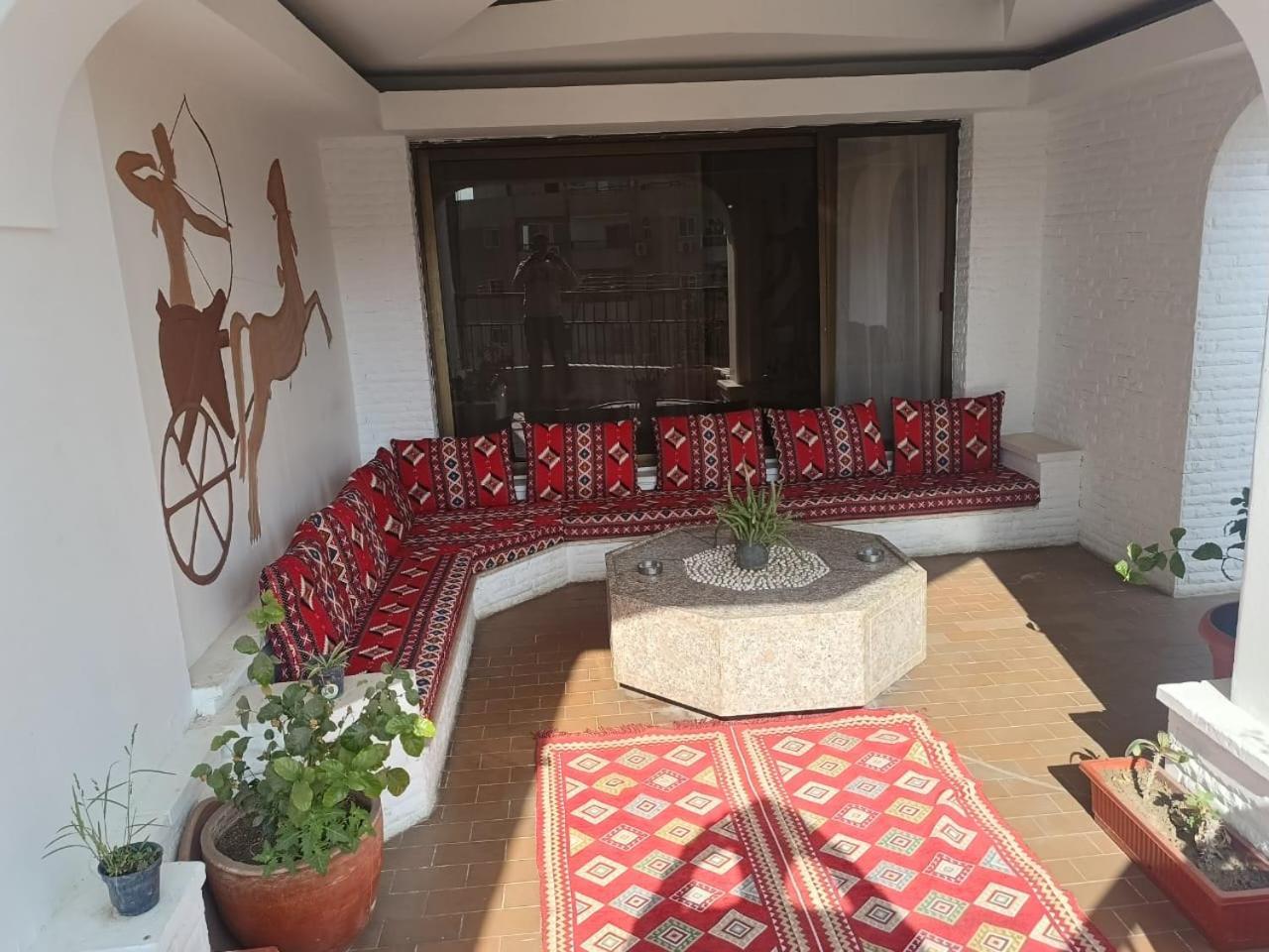 Pyramids Nights Hostel Kafret el-Gabal Eksteriør billede
